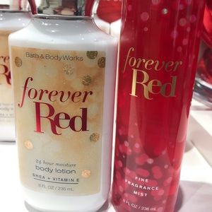 Forever Red Set body mist and lotion